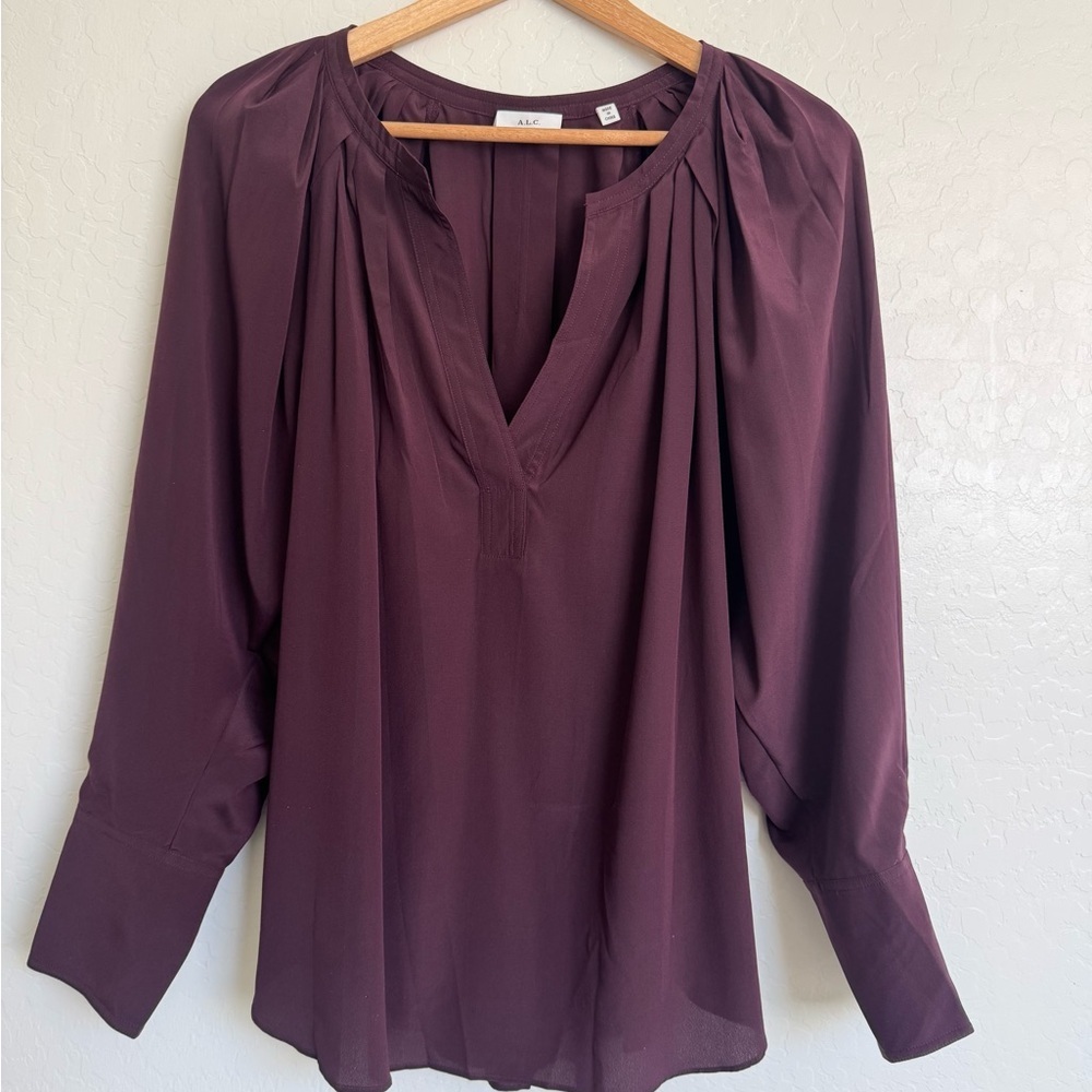 A.L.C. nomad silk top in chicory Size 6 Like New - Picture 4 of 9
